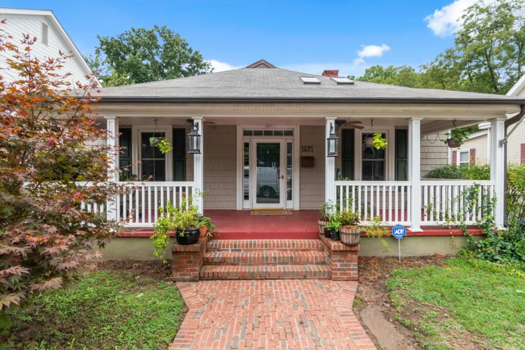 Exterior Home Renovation Before and After: Changing the Curb Appeal of Your Home